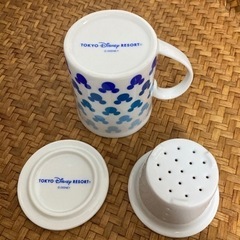 再値下げ！　ディズニー　ミッキー　マグカップ　茶こし付きの画像