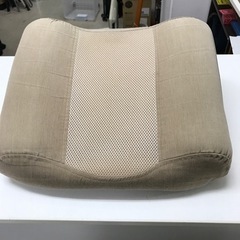 O2309-717 クッション シミ汚れ有り 現状渡し