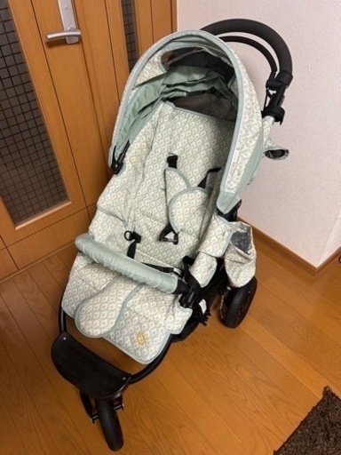 ベビーカー　高島屋限定モデル