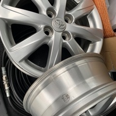 値下げ、旭川市内取引！トヨタAQUA純正ホイール