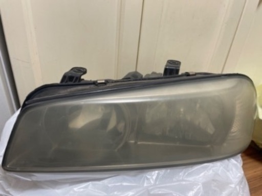 ER34 4ドア　タイヤ（社外品）＋ホイール（社外品）・純正ヘッドライト（右のみ）・純正テールランプ左右・純正マフラー