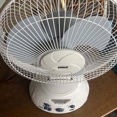 SUNCAの多機能充電式扇風機、SF-298 中古