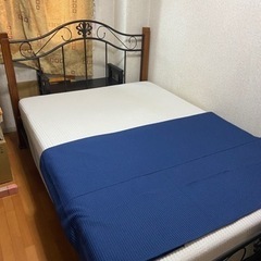 ベットフレームとマットレス