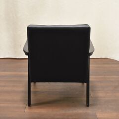 【東4/10】≪yt859ジ≫ レトロソファー 1人用 ブラック/黒系 PVC/合皮/木製 1人掛け/1シーター/シングル/チェア/椅子/家具 50811-09の画像