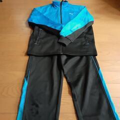 【決まりました】プーマジャージ上下　140cm　右ひざダメージあり