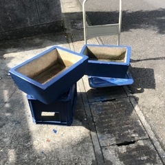 お取引感謝【2個】無料・午前中のみ対応・メダカ飼育に・コンクリート製・かなり重いです。の画像