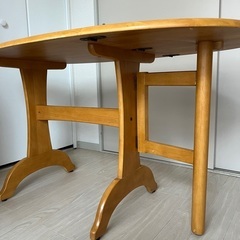 折りたたみダイニングテーブル(回転式イス2脚セット)の画像
