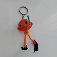 キーホルダー　オレンジ　海水浴