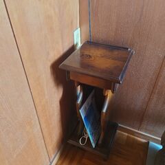 サイドテーブル　電話台