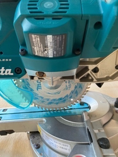 マキタ18v　充電式　スライドマルノコ　165mm 本体のみ