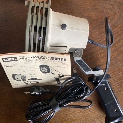 LPL L2333 ビデオライト VL-G301 中古品　動品
