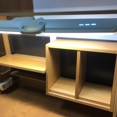 学習机　上　棚　ライト付きの画像