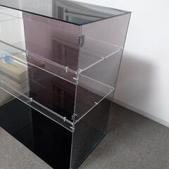 コレクション棚　アクリル製　鍵付　　棚　ショーケースの画像