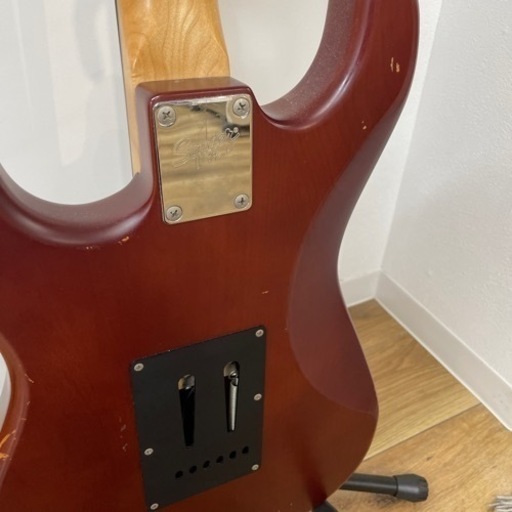 ②音OK Squier byFender ストラトキャスター 