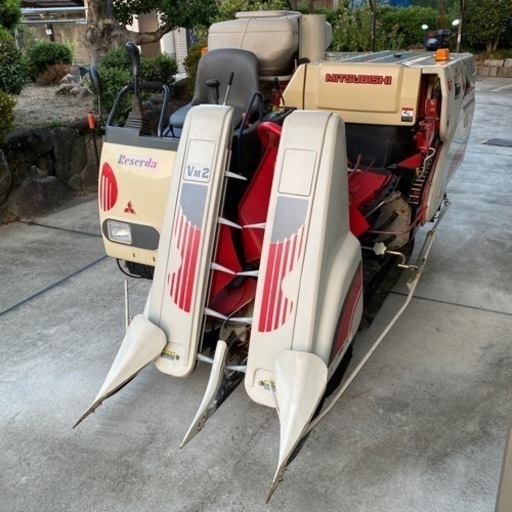 大阪府交野市 直接引取限定 コンバイン MITSUBISHI 三菱 Vm2 取扱説明書あり