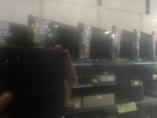 アグレクション　43型テレビ　18年製