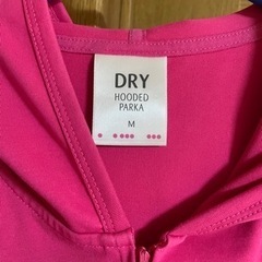 ユニクロ　半袖パーカーの画像