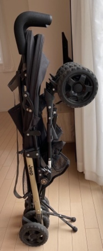 ベビーカー　jeep