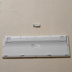 ワイヤレスキーボードの画像
