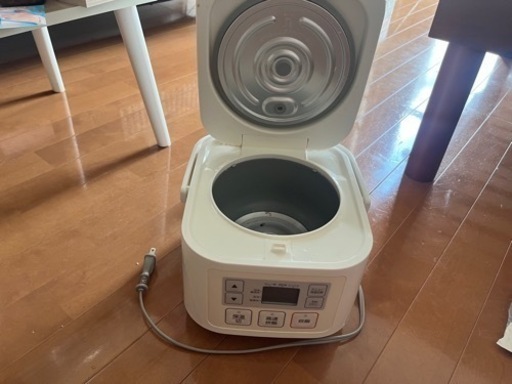 本日の夜引き取りにきてくれる方優先　ニトリ　炊飯器　美品