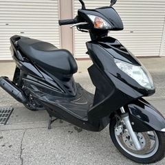 ☆シグナスX125☆SE44J型☆バッテリー・プラグ・グリップな...