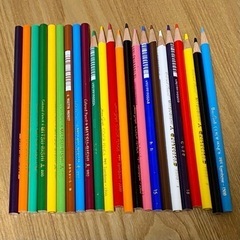 受け渡し先決まりました／色鉛筆・ボールペン差し上げます。