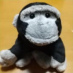 ゴリラのぬいぐるみ