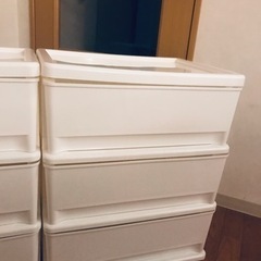 ニトリ　押し入れ収納★洋服ケース　白の画像