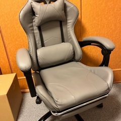 リクライニングゲーミングチェア