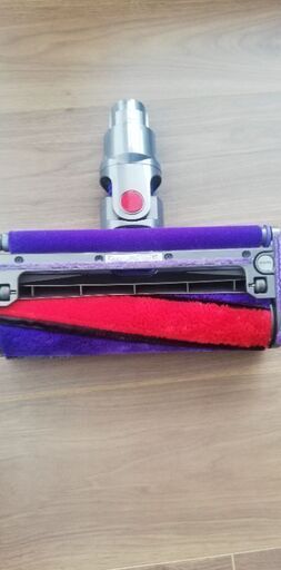 Dyson Cyclone V10  掃除機　ソフトローラークリーナーヘッド