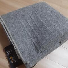 【お取引中】ホットカーペット　180×180くらいの画像