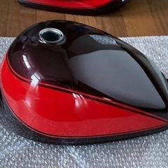 モンキーZ2仕様タンク、テールカウルの画像