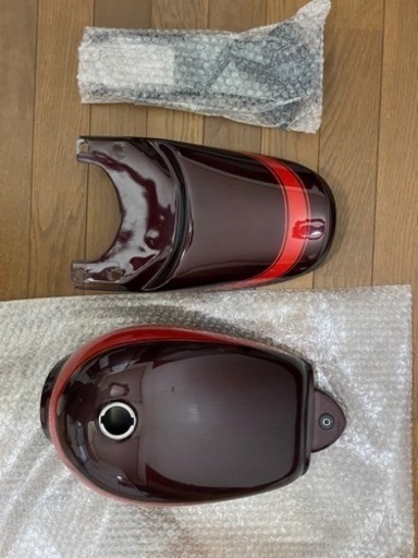 モンキーZ2仕様タンク、テールカウル