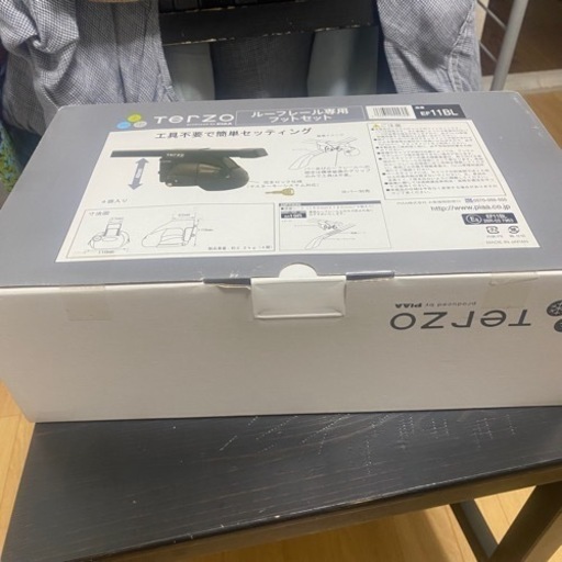 TERZO ルーフレールフットセットとスクエアバー
