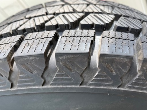 21年製265/70R15 スタッドレスタイヤ4本 