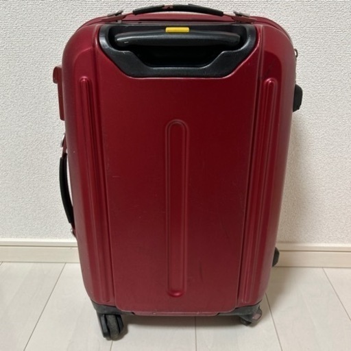 キャリーケーススーツケース赤 (yui) 鹿児島の家具の中古