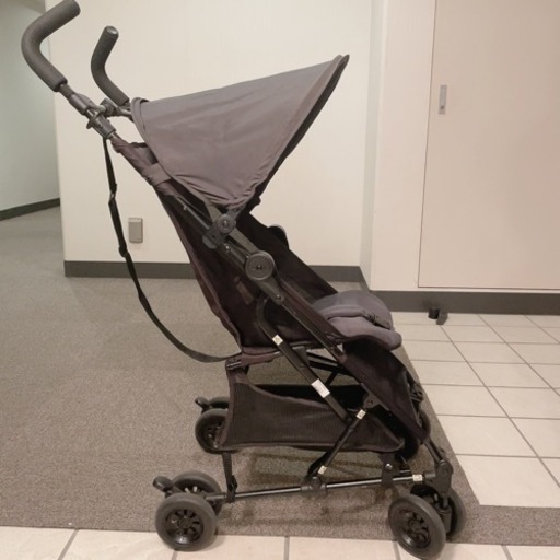 ココロン　コンパクト　超軽量ベビーカー