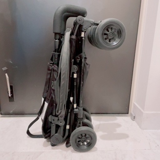 ココロン　コンパクト　超軽量ベビーカー