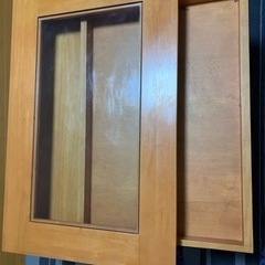 展示、収納できるテーブルの画像