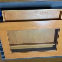 展示、収納できるテーブルの画像