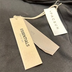 FEAR OF GOD  ESSENTIALS  今夏新作!! LA限定パーカー 新品の画像