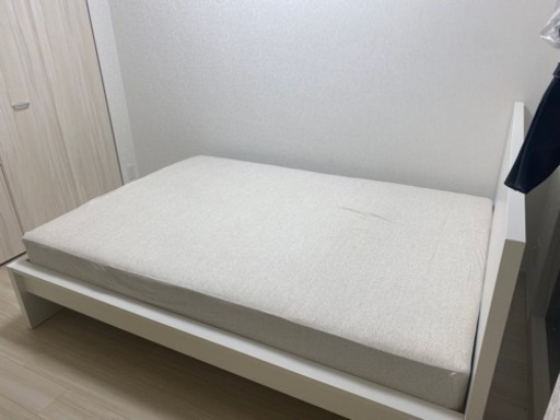 IKEA ダブルベッド【フレーム、マットレス】