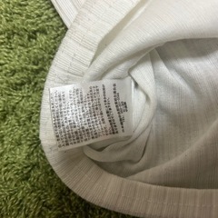 新品未使用！フリルオープンショルダー無地Tシャツの画像