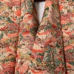 新品未使用　高級仕立て　小紋　古典柄　しつけ糸付き　正絹の画像