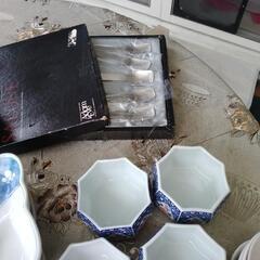 食器大量お好きだけどうぞの画像