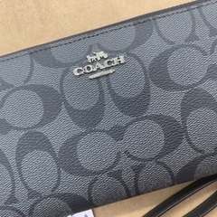 COACH long wallet C4452 black signature outlet product with box and paper bagの画像