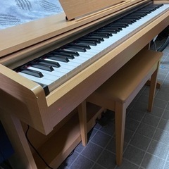 配送可能、中古美品 2010年製電子ピアノヤマハARIUS アリ...