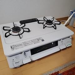 白いガステーブル！プロパンガス使用です。の画像