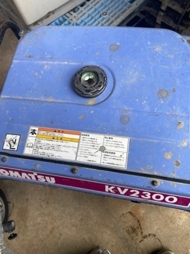 コマツ　発電機KV2300