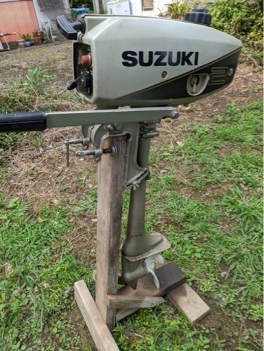 値下げしました。2人乗りボート2馬力船外機付き